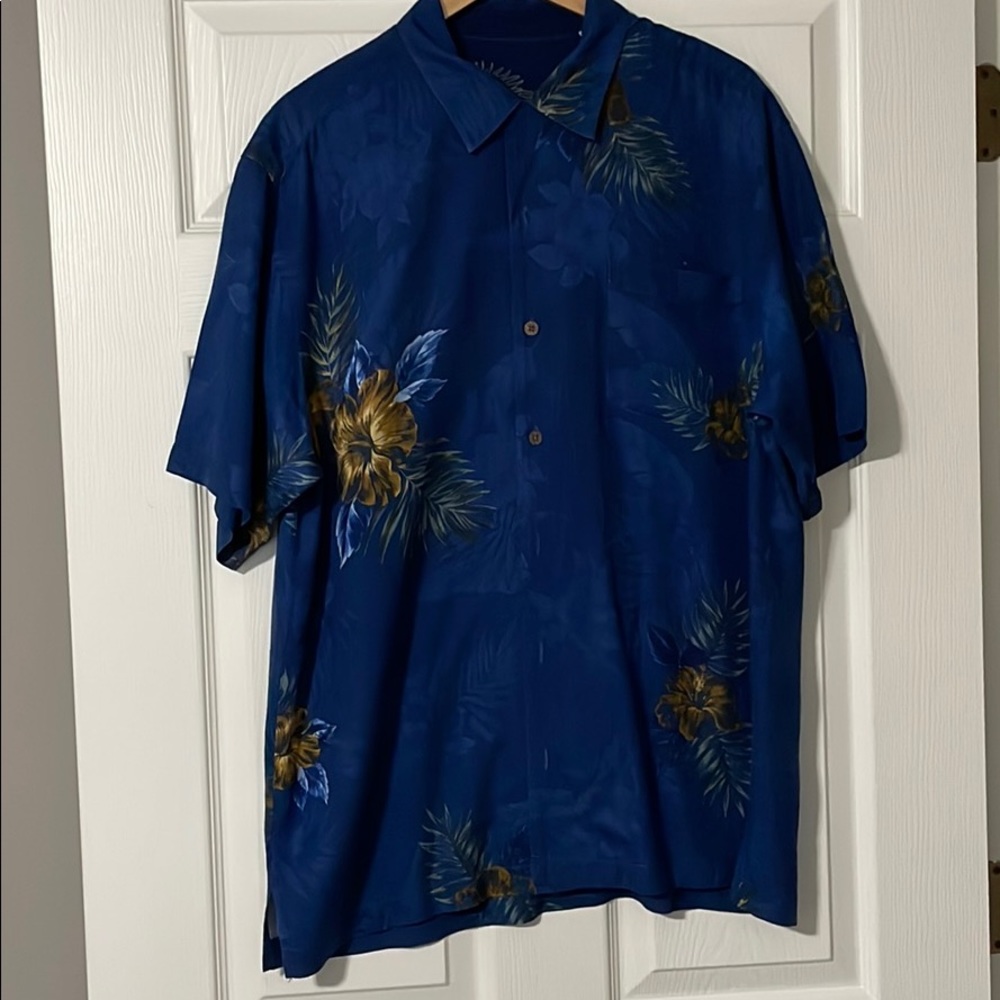 Tommy Bahama Men’s Hawaiian Shirt | Collar | Navy